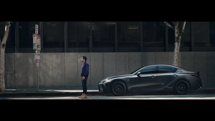 Como socio automotor exclusivo de "Eternals" de Marvel Studios, Lexus estrena una campaña de marketing con un video en formato largo titulado "Parking Spot", que presenta a Kumail Nanjiani y el Lexus IS 500 F SPORT Performance.